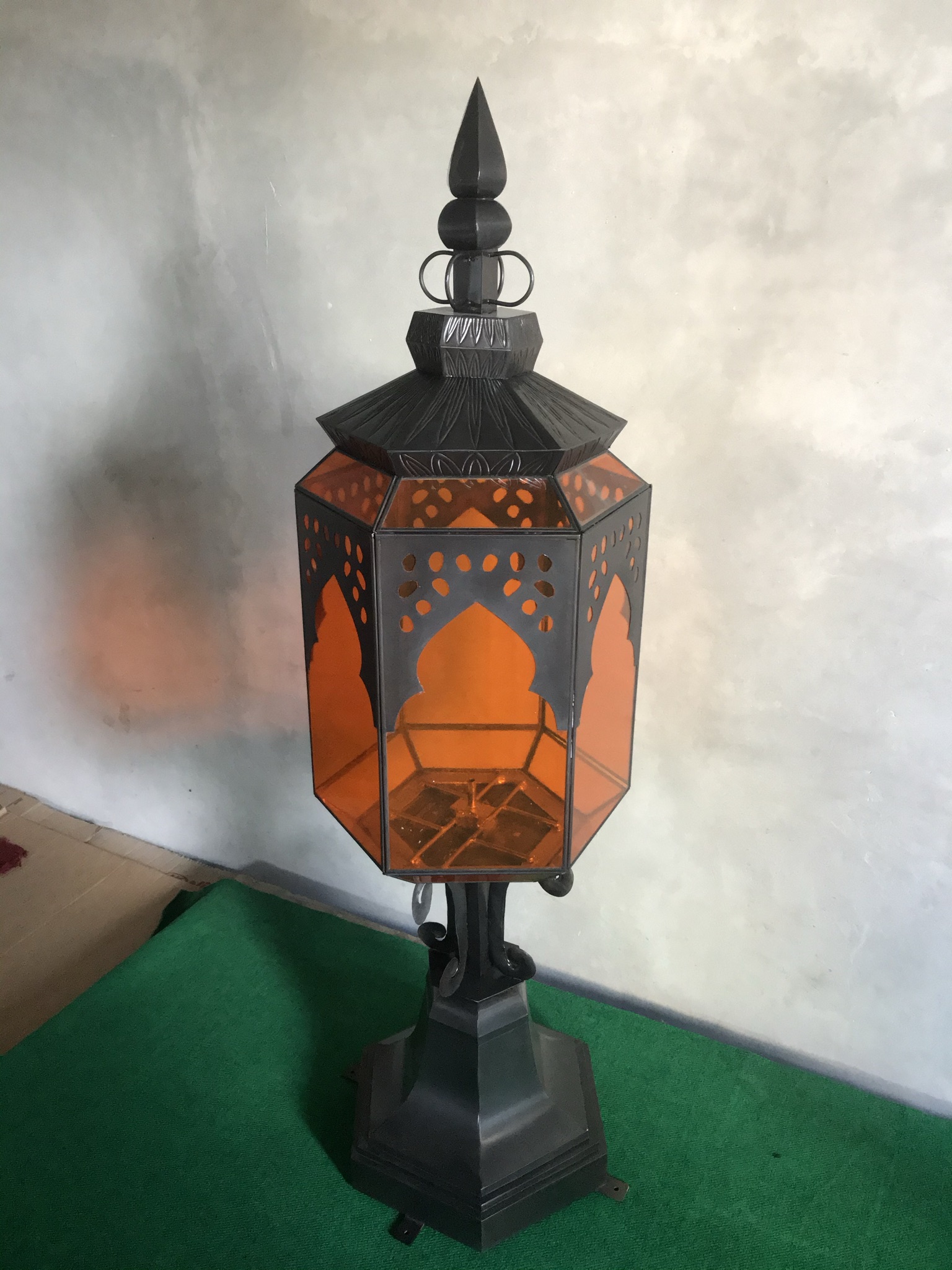 Lampu Sangkar Taman - Lampu taman model sangkar dekoratif.